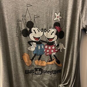 NWOT Walt Disney World women’s tshirt